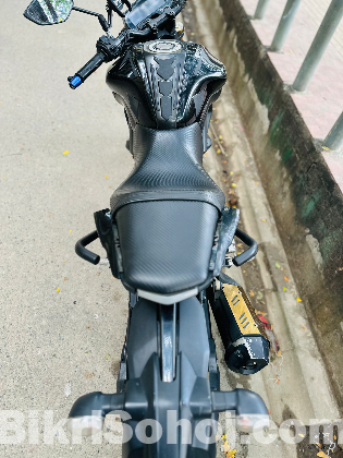 Yamaha mt-15 V2